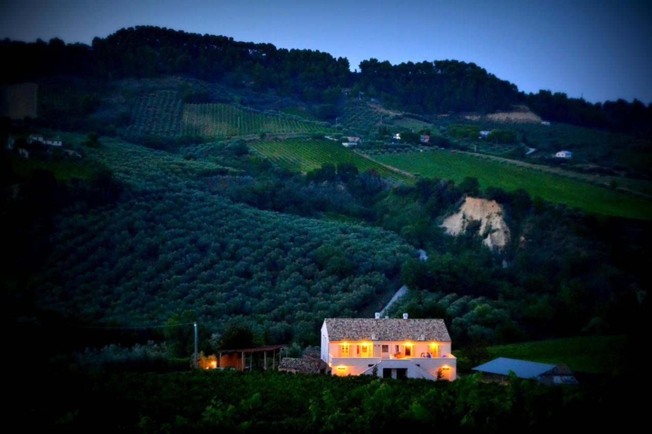 B&B Casale Fonte Vecchia Monteprandone Extérieur photo